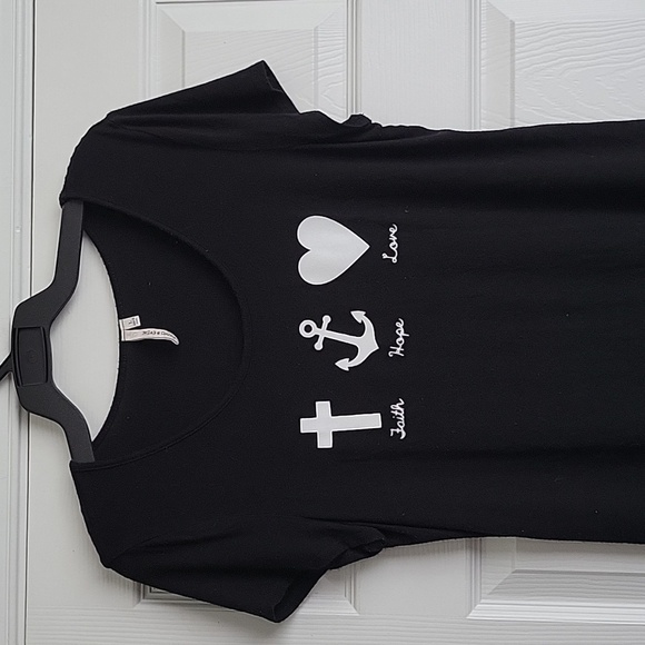 Belah & Codey Women's Top - Picture 3 of 11